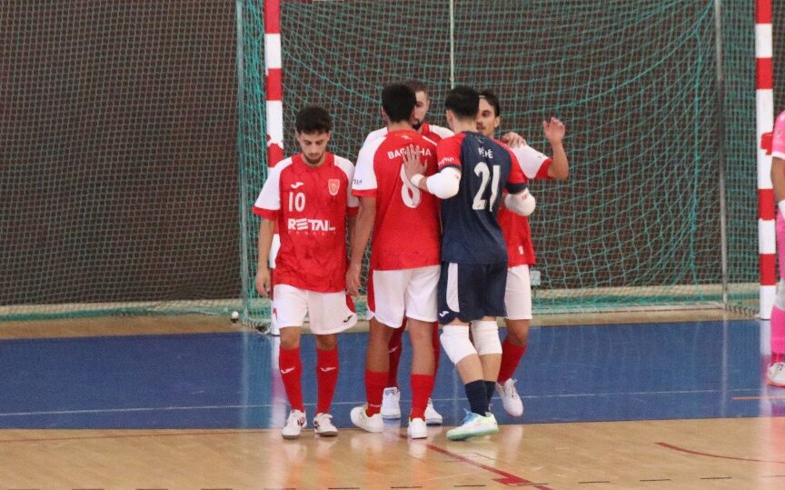 EMPATE EMOCIONANTE COM O VALPAÇOS