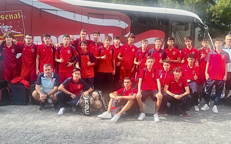 JUNIORES E JUVENIS EM ESTÁGIO