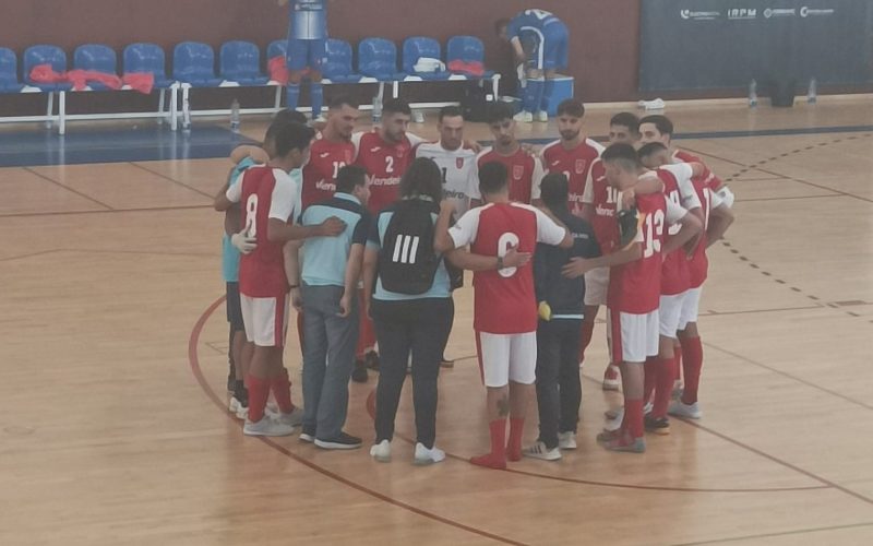 ARSENAL INICIA CAMPEONATO COM DERROTA