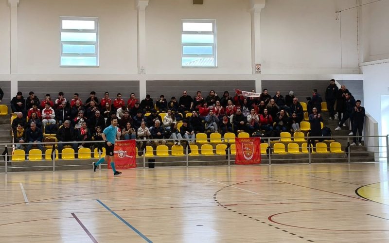 DESAIRE DO ARSENAL EM CERVA NA FASE DE CAMPEÃO