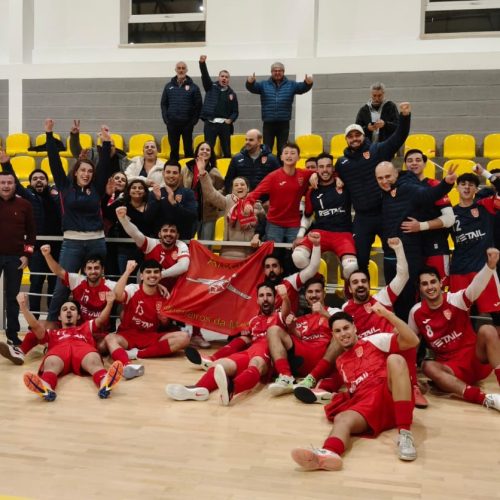 ARSENAL GARANTE LUGAR NA 2.ª DIVISÃO E VAI DISPUTAR TITULO DE CAMPEÃO