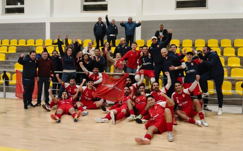 ARSENAL GARANTE LUGAR NA 2.ª DIVISÃO E VAI DISPUTAR TITULO DE CAMPEÃO