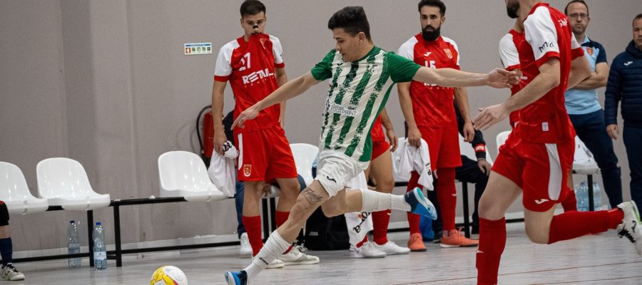 ARSENAL SOFRE DERROTA NOS AÇORES