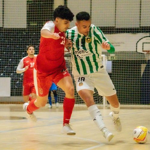 ARSENAL SAIU DERROTADO DA CASA DO LÍDER