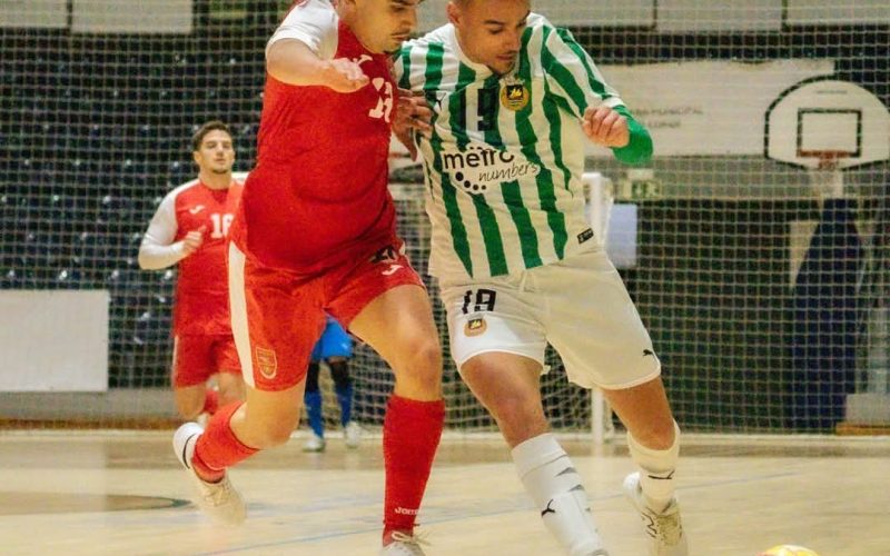 ARSENAL SAIU DERROTADO DA CASA DO LÍDER